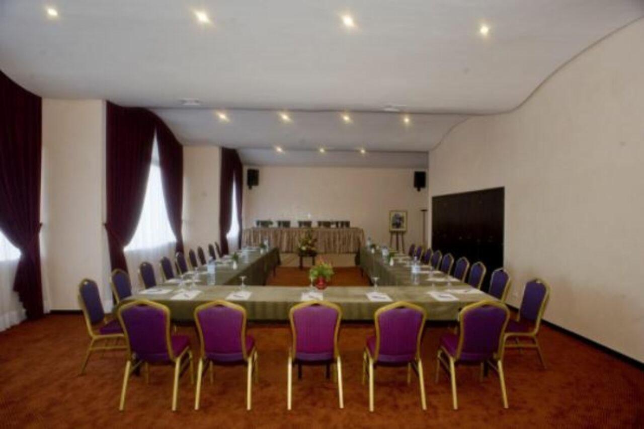 Hotel Suisse Casablanca Instalações foto